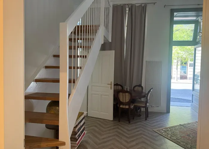 Schonbrunn Classic Apartment